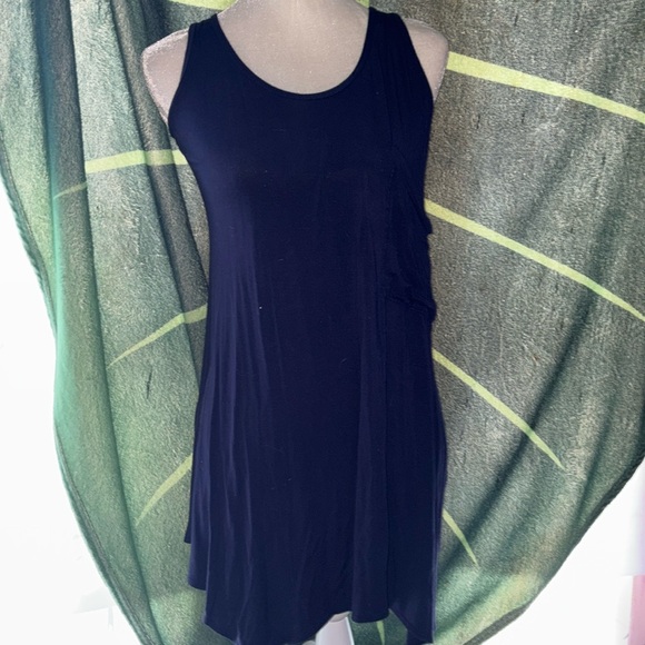 Essential Bf Dress - Picture 1 of 2